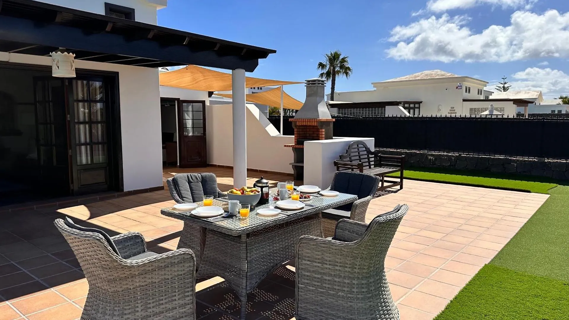 Villa Amura Playa Blanca  Spain